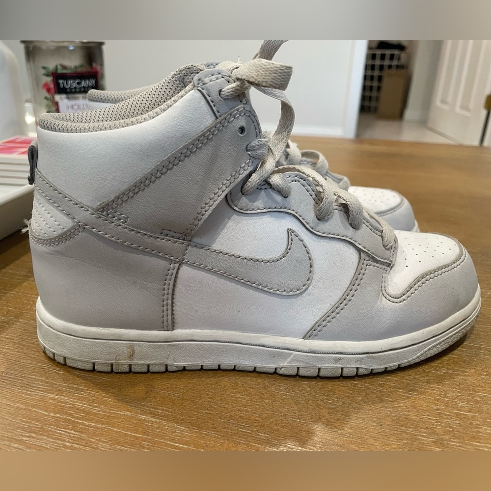 Nike Sneakers - Girls Size 2.5 - Good Condition